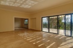 Villa For Sale in Baabdat
