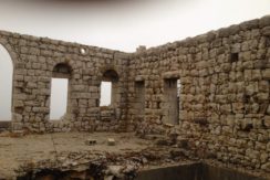 Land and Old House for Sale – Kfarakab