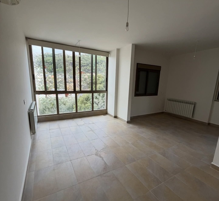 Apartment for Rent in Baabdat