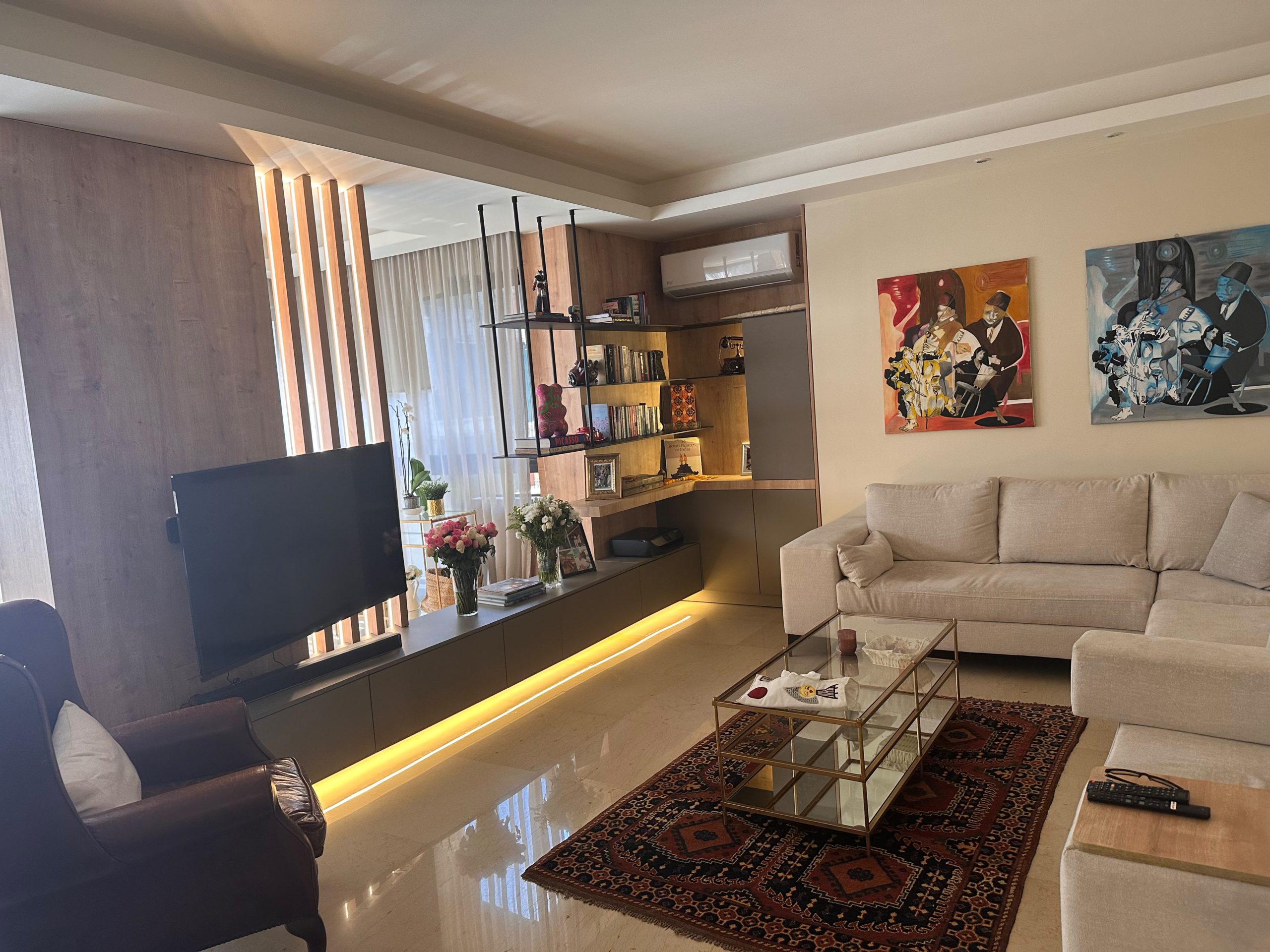 Apartment for Sale in Ras El Nabaa