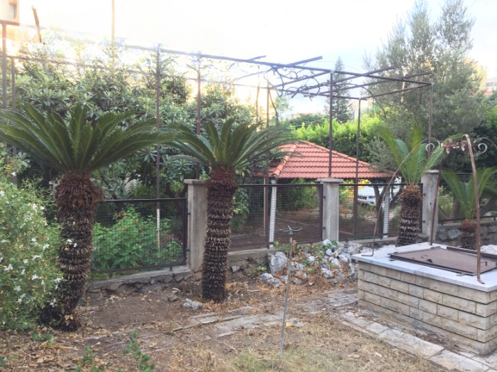 Land & House for Sale in Sin El Fil